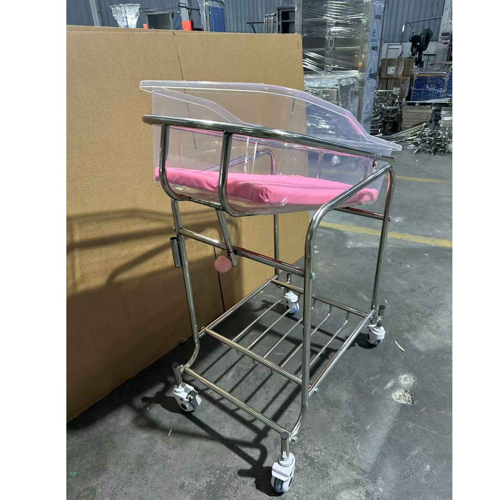 Stainless Steel Baby Bassinet  - Baby Nursery Cart recension och pris